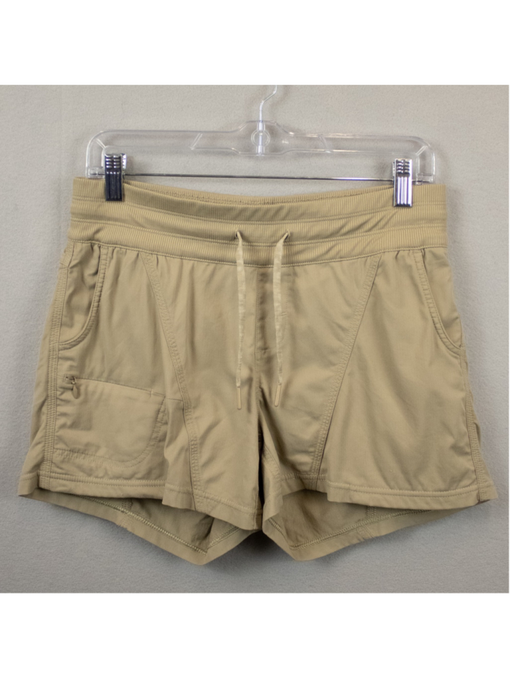 The North Face Aphrodite tan shorts-M